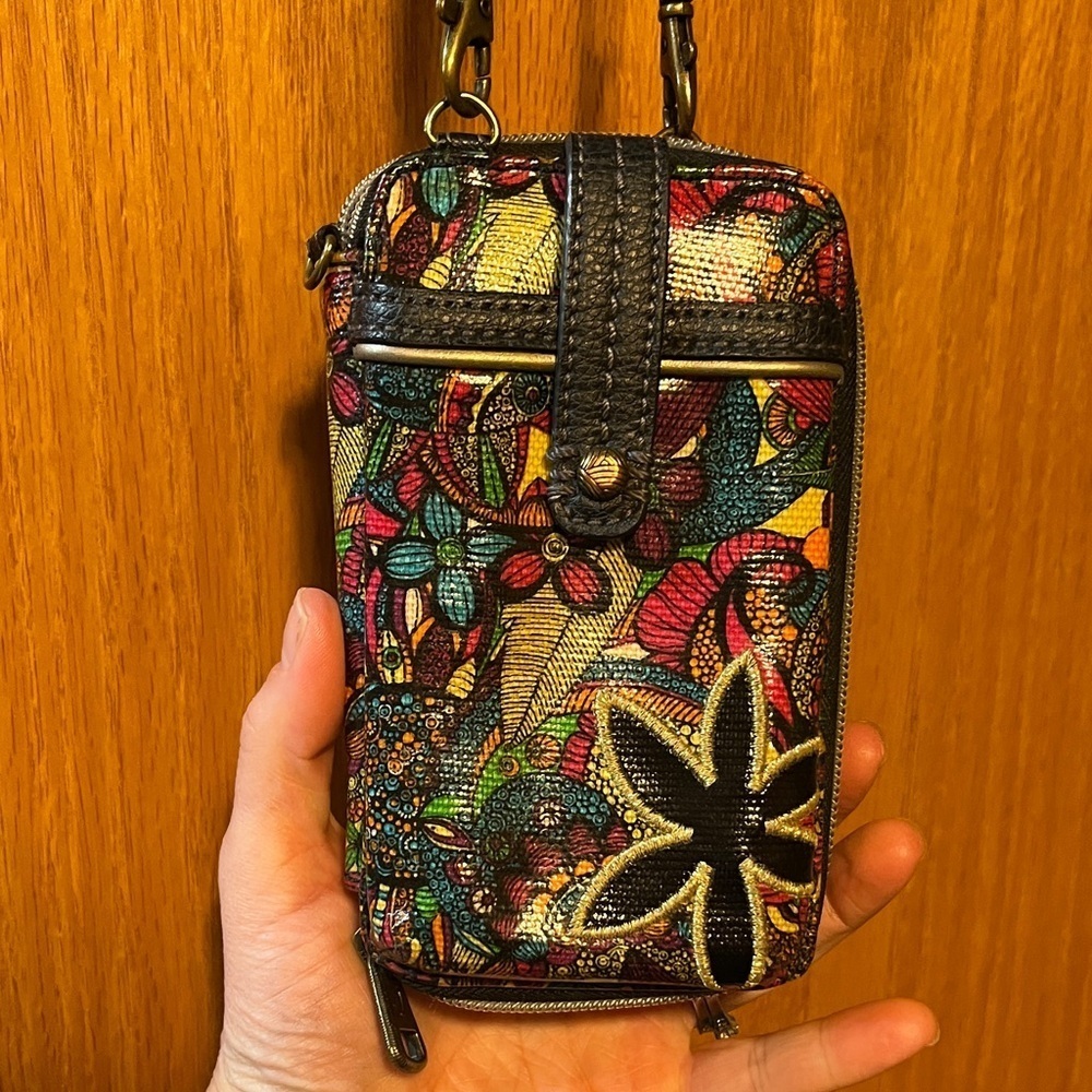 Sakroots Vibrant Multicolor Wristlet - Picture 8 of 9